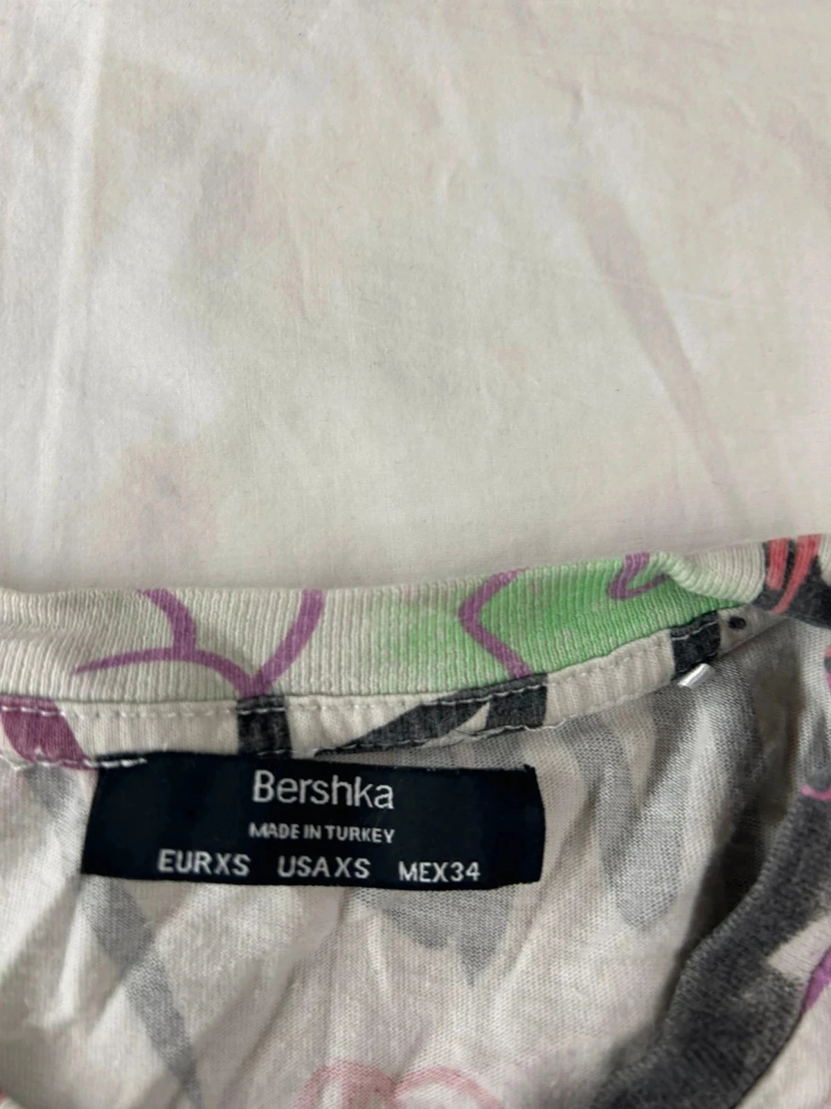 Wit paars groen vintage motief T-shirt Bershka – photo 4